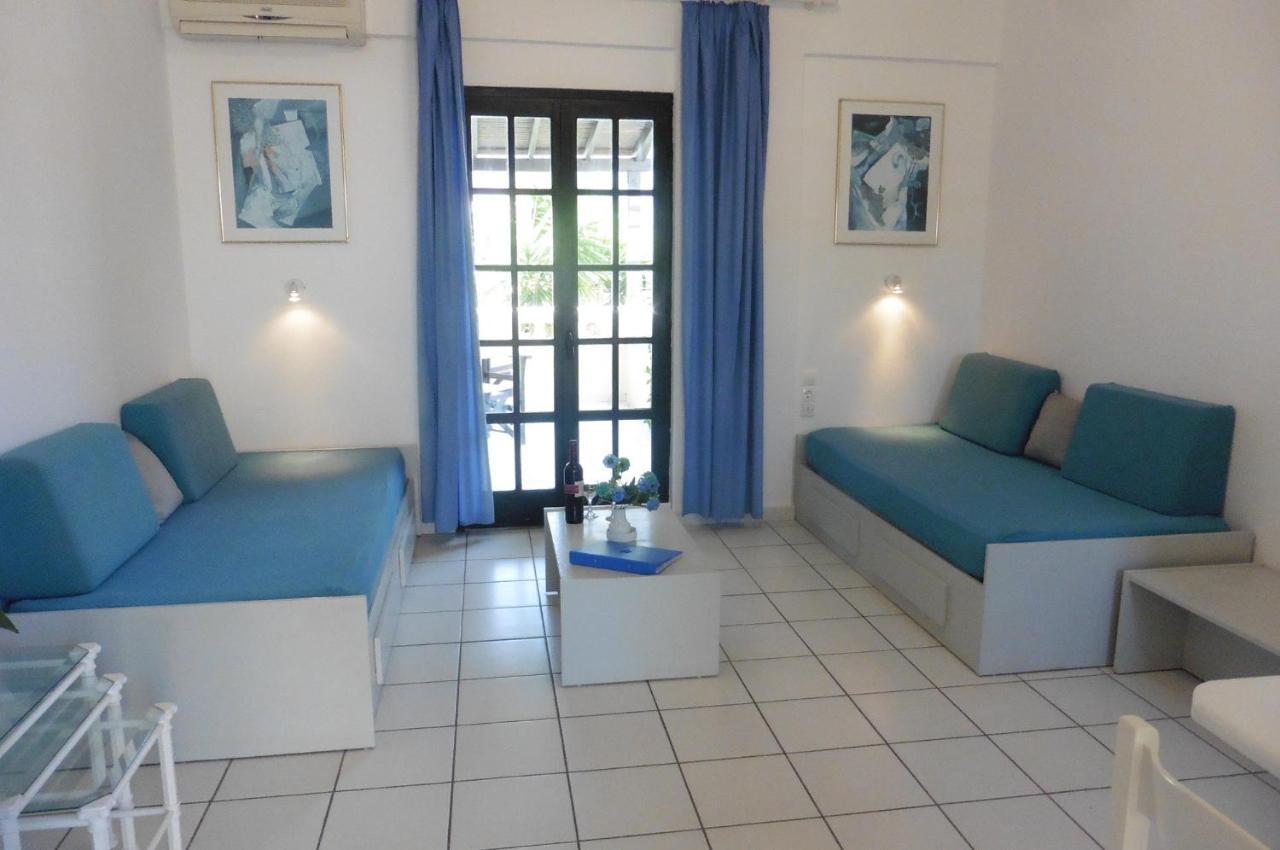 Julies Apartments Kokkini Hani Exterior photo